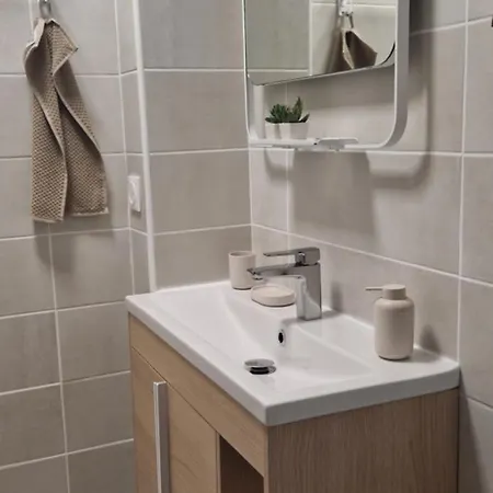 Apartment Proche Centre Et Gare *